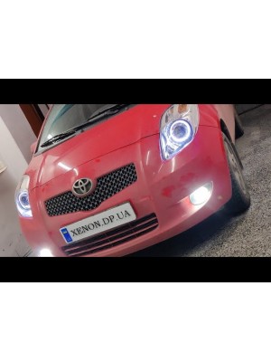 Toyota Yaris: встановлення світлодіодних Bi-LED лінз в фари, поліровка фар